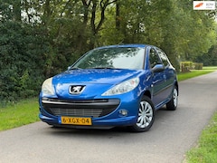 Peugeot 206 - 1.4 Sportium | Nieuwe apk + Airco + 5-Drs Nu € 1.975,