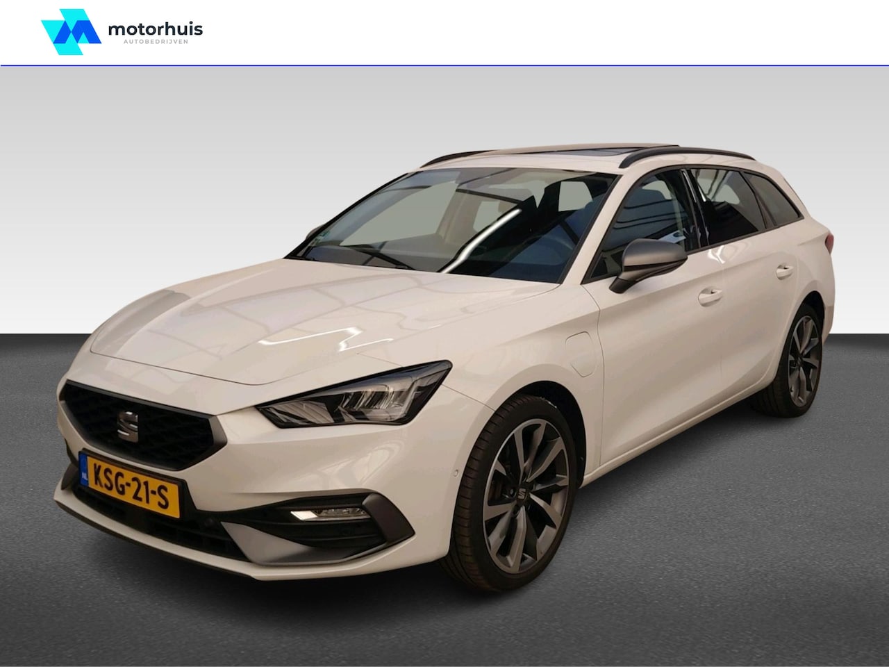 SEAT Leon Sportstourer - 1.4 TSI eHybrid PHEV FR Business Intense 1.4 TSI eHybrid PHEV FR Business Intense - AutoWereld.nl