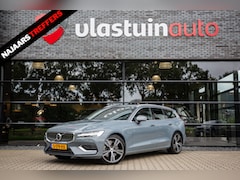 Volvo V60 - 2.0 T8 Recharge AWD R-Design , Trekhaak, Cruise control, Achterstoelen verwarmd,