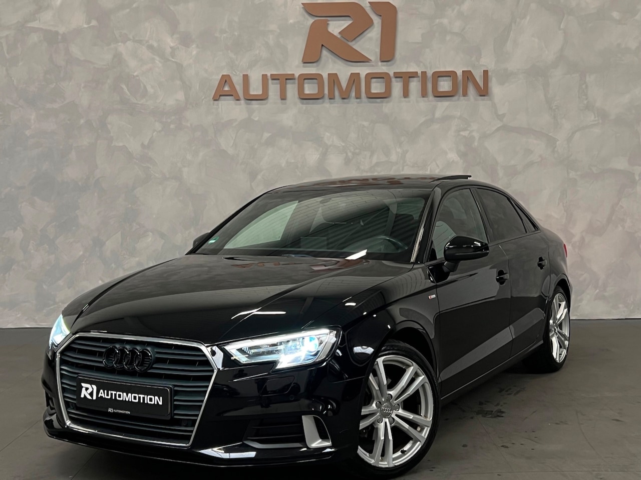 Audi A3 Limousine - 35 TFSI CoD Sport S Line PANO|CAMERA|KEYLESS|CRUISE CONTROL|STOELVERWARMING|DIGITAL DASH - AutoWereld.nl