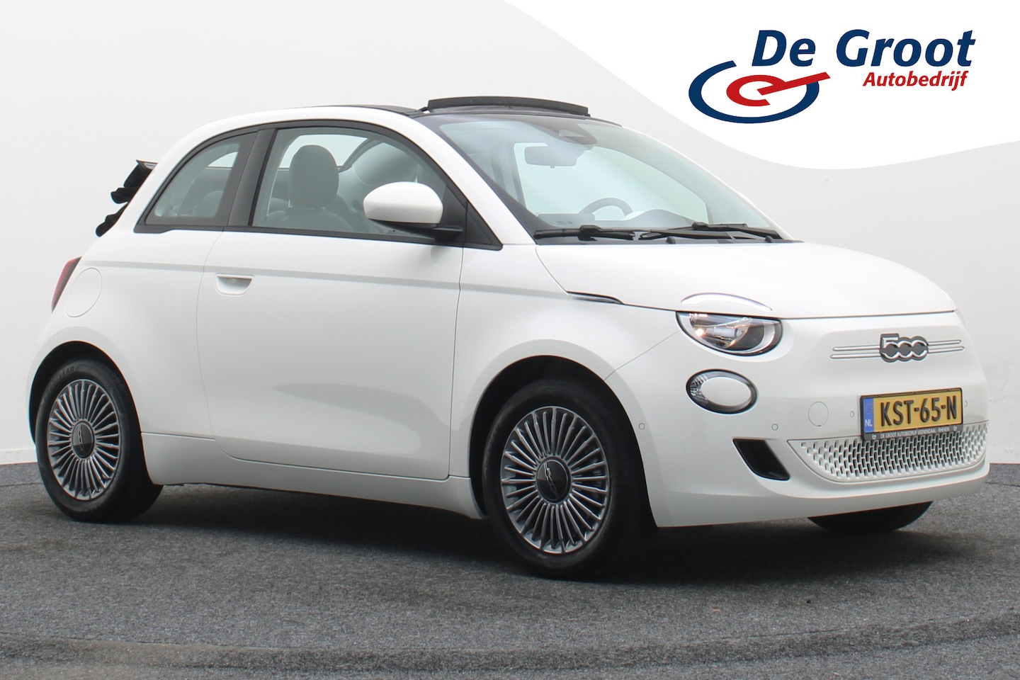 Fiat 500 C - Icon 42 kWh Camera, Apple Carplay, Keyless, Stoelverwarming, Dodehoeksensor, PDC - AutoWereld.nl