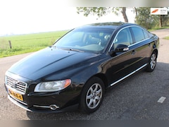 Volvo S80 - 2.4D Limited Edition // aut / leer //