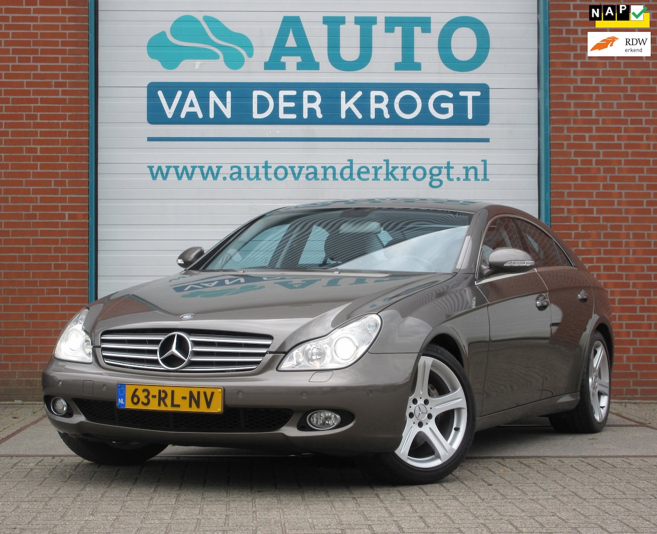Mercedes-Benz CLS-klasse - 350 350, NL auto, Leer, Clima, Lage km, Automaat, APK 4-27 - AutoWereld.nl