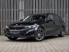 BMW 3-serie Touring - 320e LCi |Keyless|LED|HUD|Trekhaak|Camera|18''|MemoryStoel|DAB+|Stoelverwarming|PrivacyGla