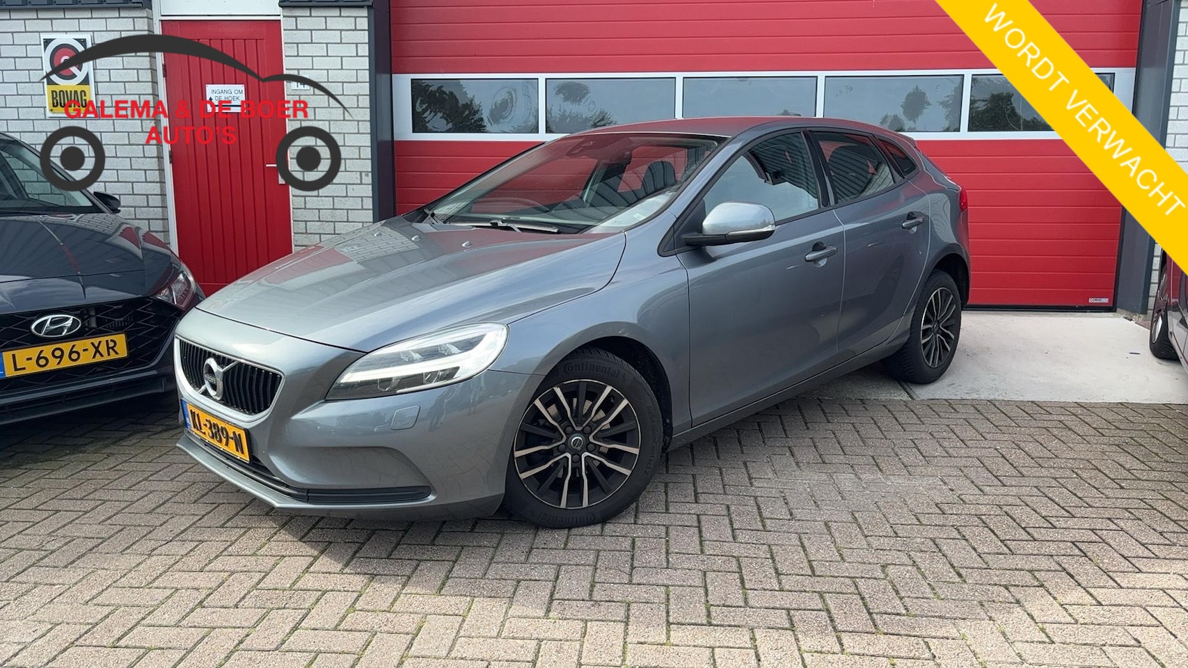 Volvo V40 - 2.0 D2 Nordic+ NWE D-RIEM / TREKHAAK / STANDKACHEL / NAVI / CLIMA / PDC / BLUETOOTH / CRUI - AutoWereld.nl
