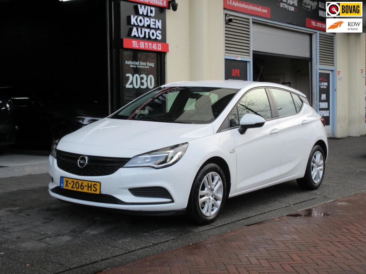 Opel Astra - 1.0 Edition 5 Deurs Airco PDC - AutoWereld.nl