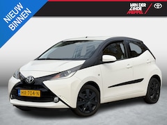 Toyota Aygo - 1.0 VVT-i X-Play Camera NL Airco Bluetooth