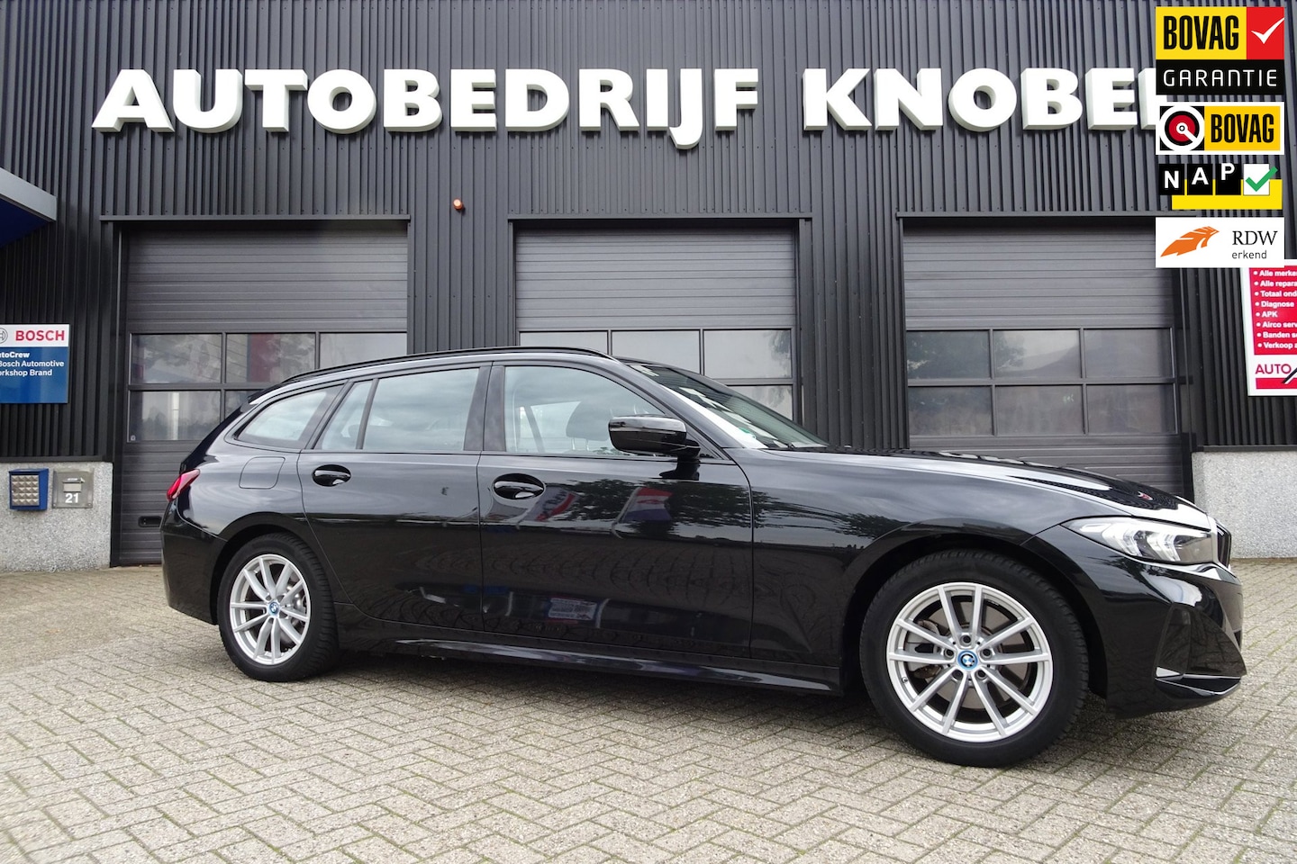 BMW 3-serie Touring - 320e 320e, NL AUTO, NAP, LED, CARPLAY, ANDROIDAUTO - AutoWereld.nl