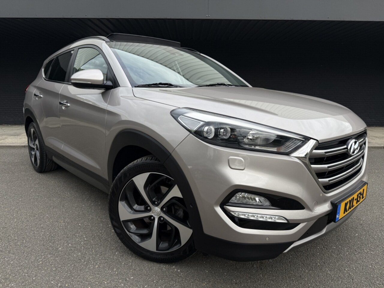 Hyundai Tucson - 1.6 T-GDi Premium - Dealeronderhouden - Luxe uitvoering - - AutoWereld.nl