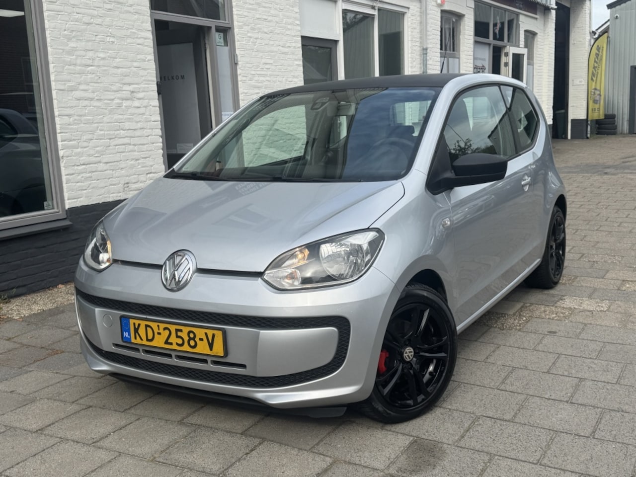 Volkswagen Up! - 1.0 move up! BlueM. - AutoWereld.nl