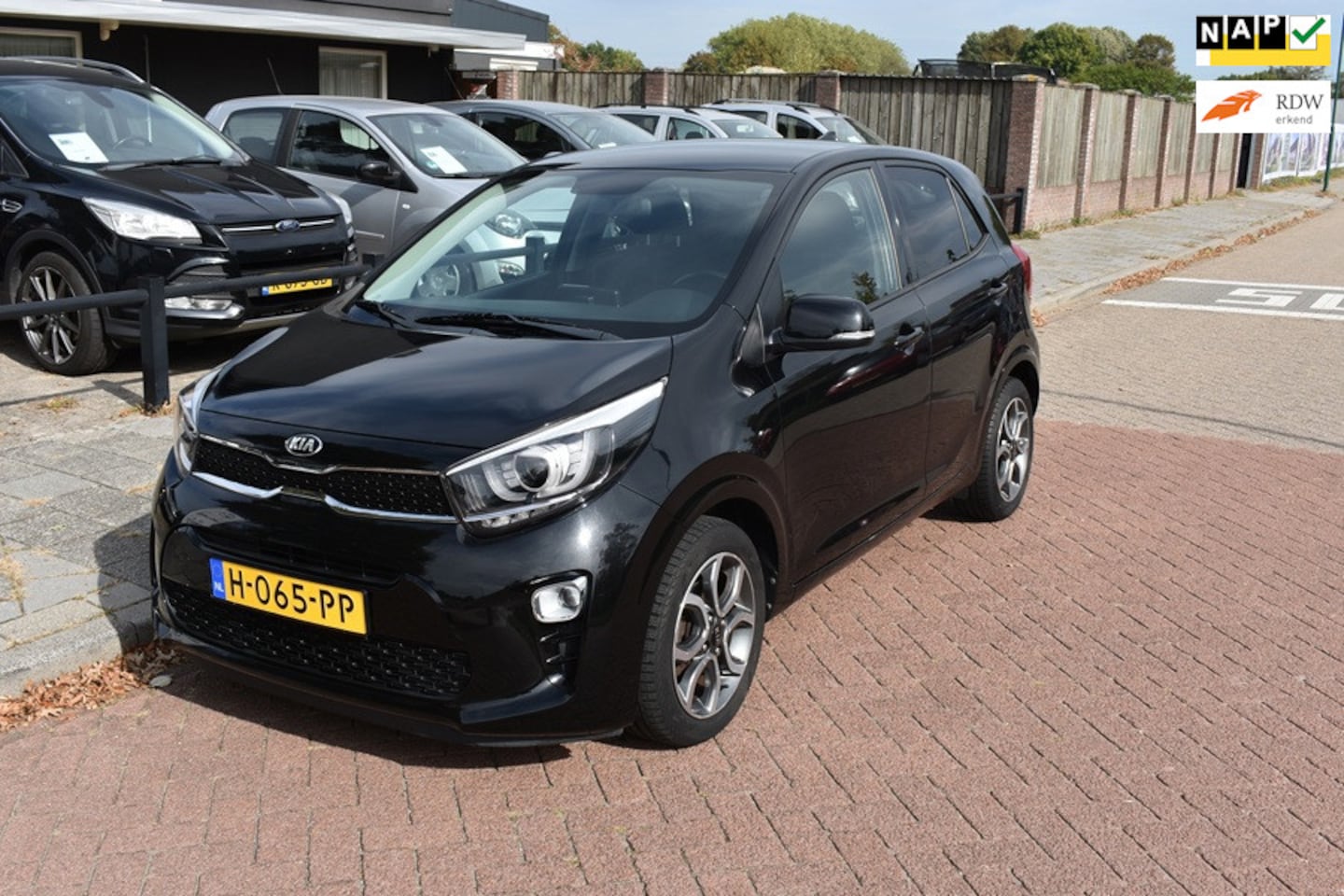 Kia Picanto - 1.0 MPi DynamicPlusLine Navigatie/Camera/Carplay - AutoWereld.nl