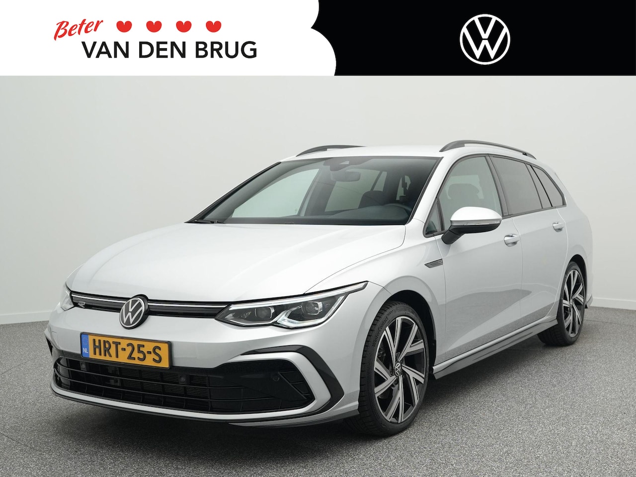 Volkswagen Golf Variant - R-Line 1.5 eTSI 150 PK Business | Stuur & Stoelverwarming | Achteruitrijcamera | Trekhaak - AutoWereld.nl