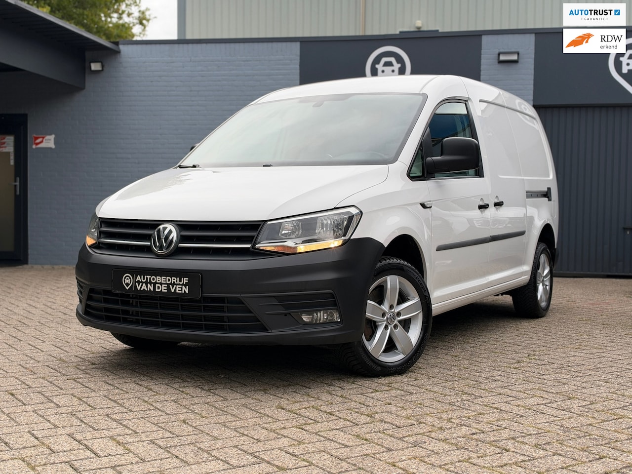 Volkswagen Caddy Maxi - 1.4 TSI | DSG | Trekhaak | Marge - AutoWereld.nl