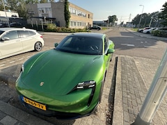 Porsche Taycan Cross Turismo - 4S 93 kWh Panoramadak / 360Camera / Luchtvering / Matrix LED / 21'' / Sportdesign / Bose / Stoel+Stu