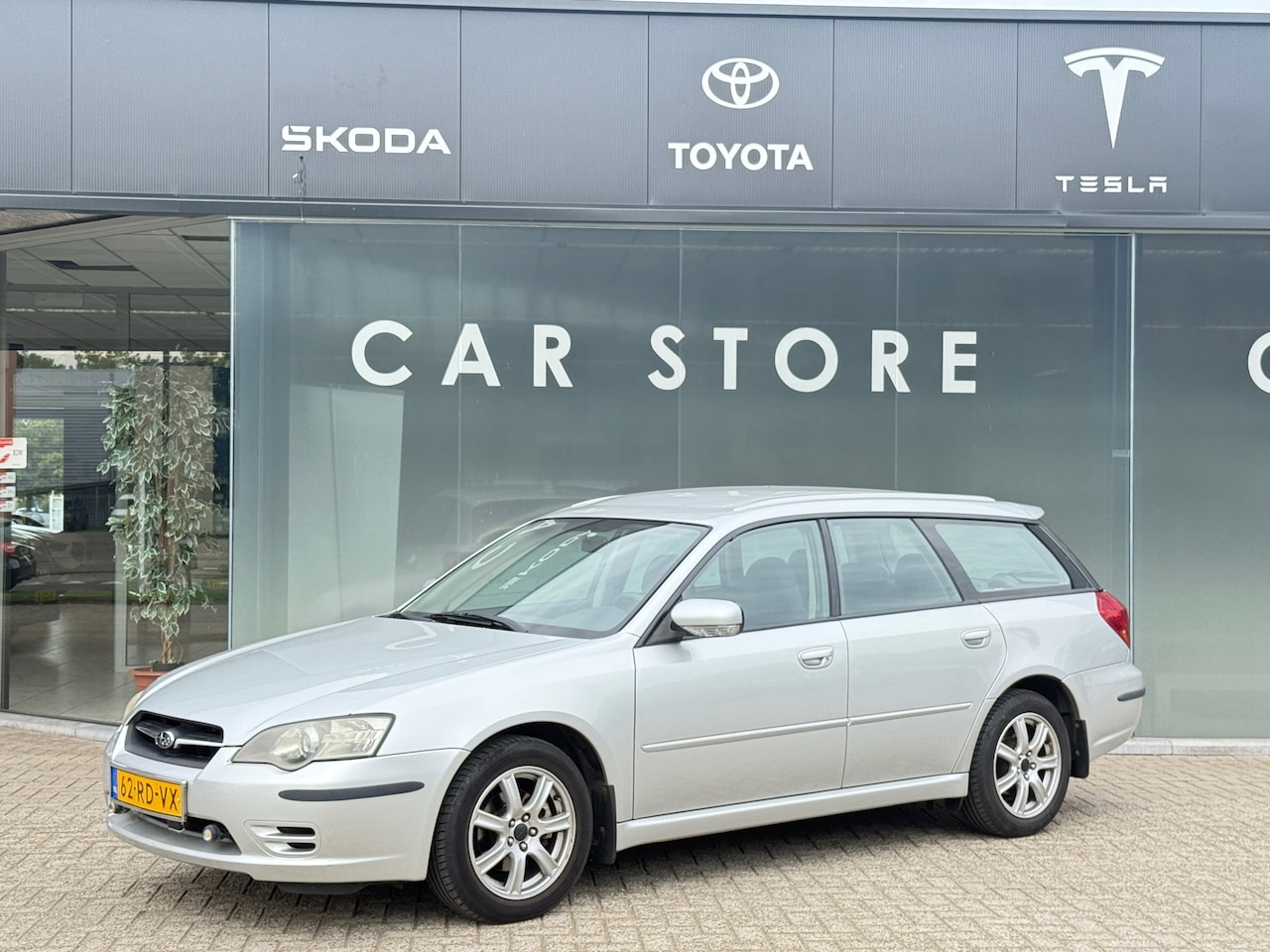 Subaru Legacy Touring Wagon - 2.0i Dealer Onderhouden TOP STAAT - AutoWereld.nl