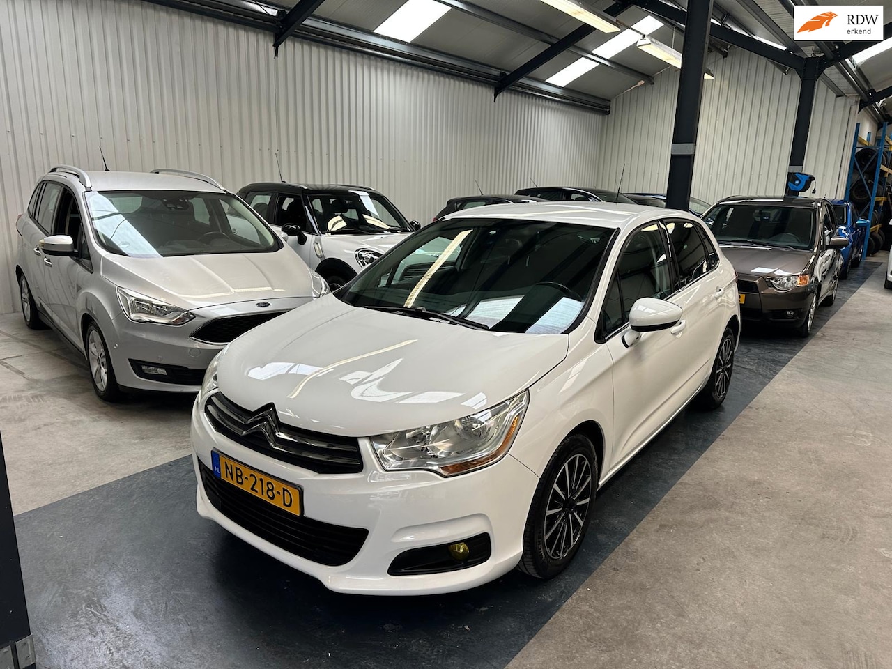 Citroën C4 - 1.6 VTi Collection 1.6 VTi Collection - AutoWereld.nl