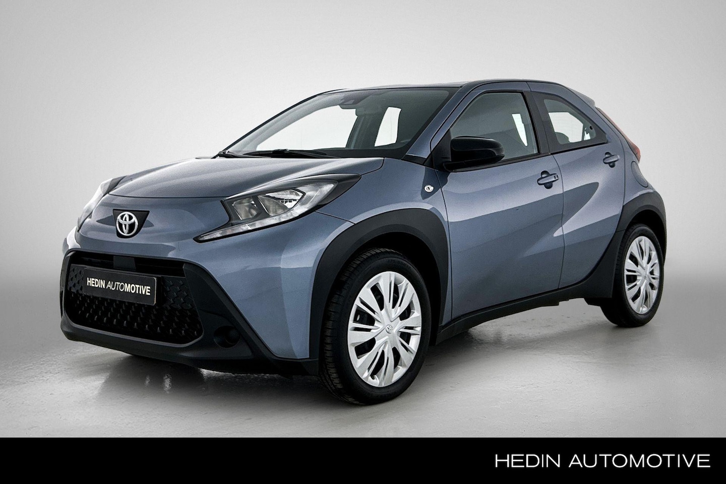 Toyota Aygo X - 1.0 VVT-i S-CVT Play | Apple Carplay/Android Auto | Stoelverwarming | Achteruitrijcamera | - AutoWereld.nl