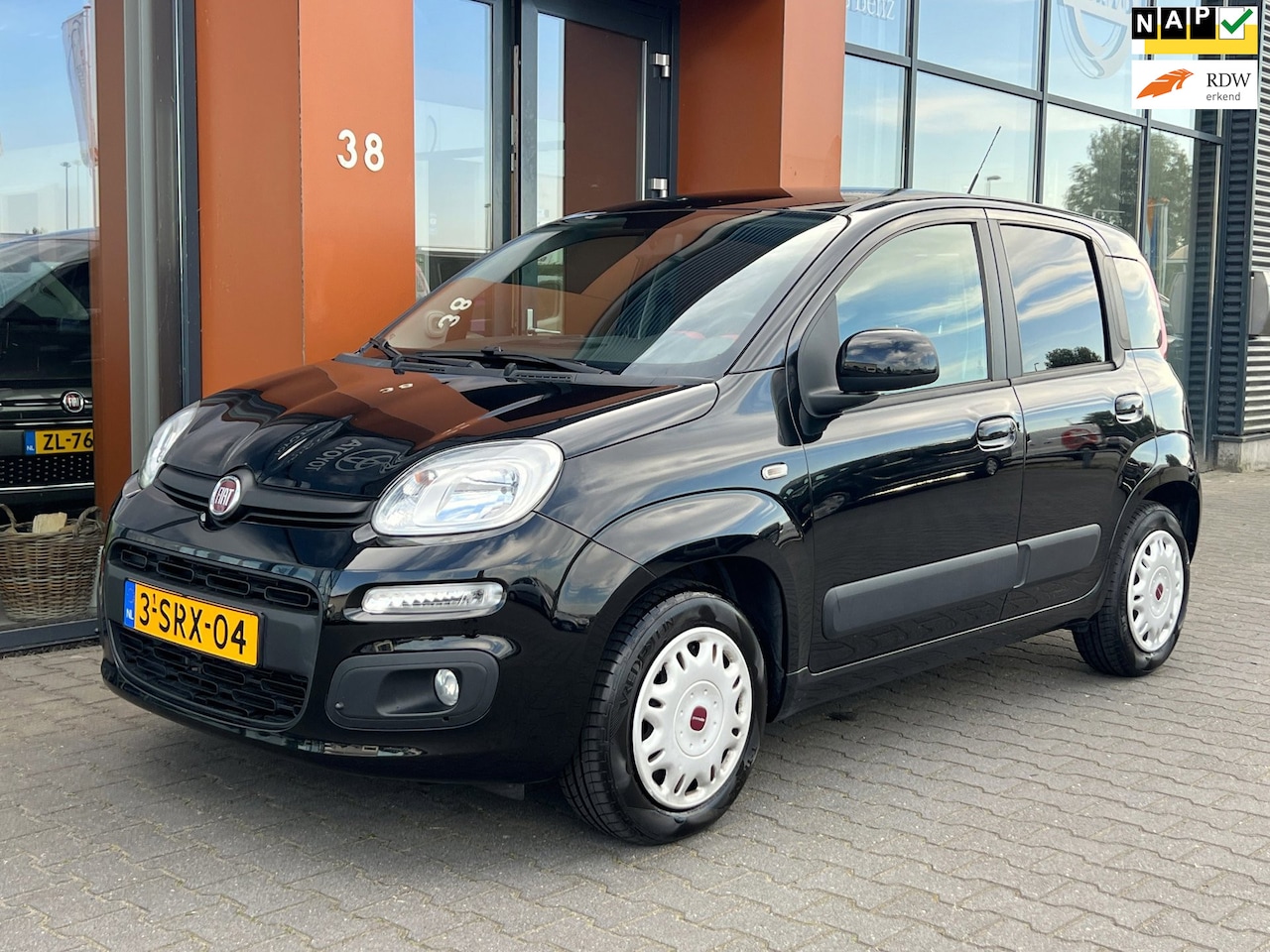 Fiat Panda - 0.9 TwinAir|Airco|NAP|AUX|El.ramen+Spiegels - AutoWereld.nl