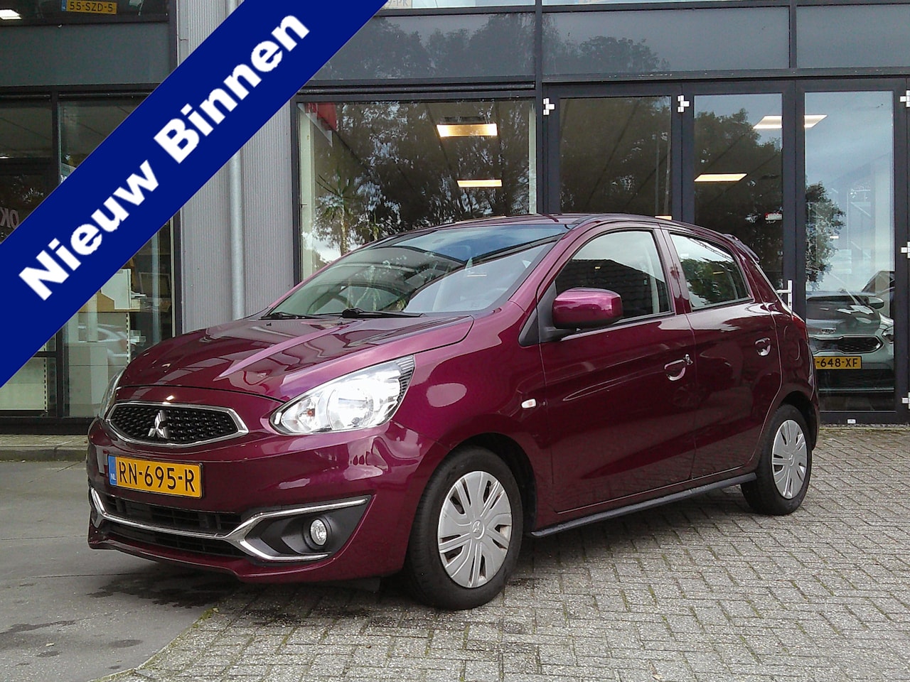 Mitsubishi Space Star - 1.0 Cool+ Staat in De Krim - AutoWereld.nl