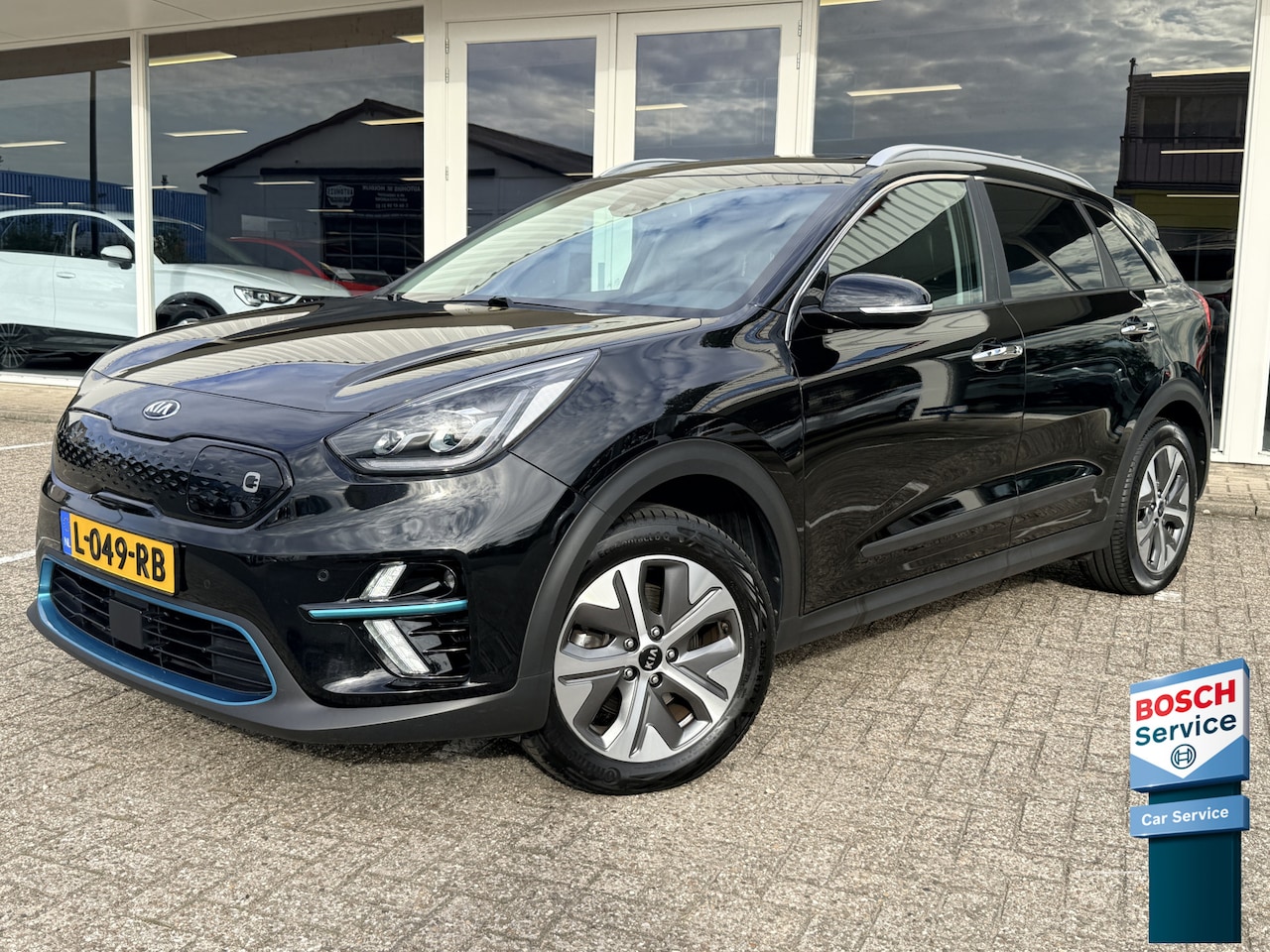 Kia e-Niro - DynamicPlusLine 64 kWh | Schuif-kanteldak | SOH 99% | Keyless | Adapt. Cruise | Apple/Andr - AutoWereld.nl