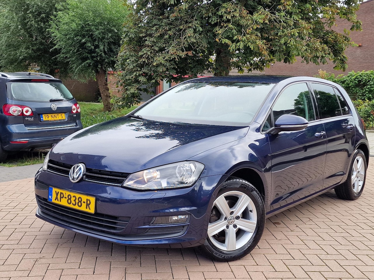 Volkswagen Golf - 1.2 Highline TSI 77KW 5D DSG automaat.Nieuwe (motor 88dk.Automaatbak revisie dealer met FA - AutoWereld.nl
