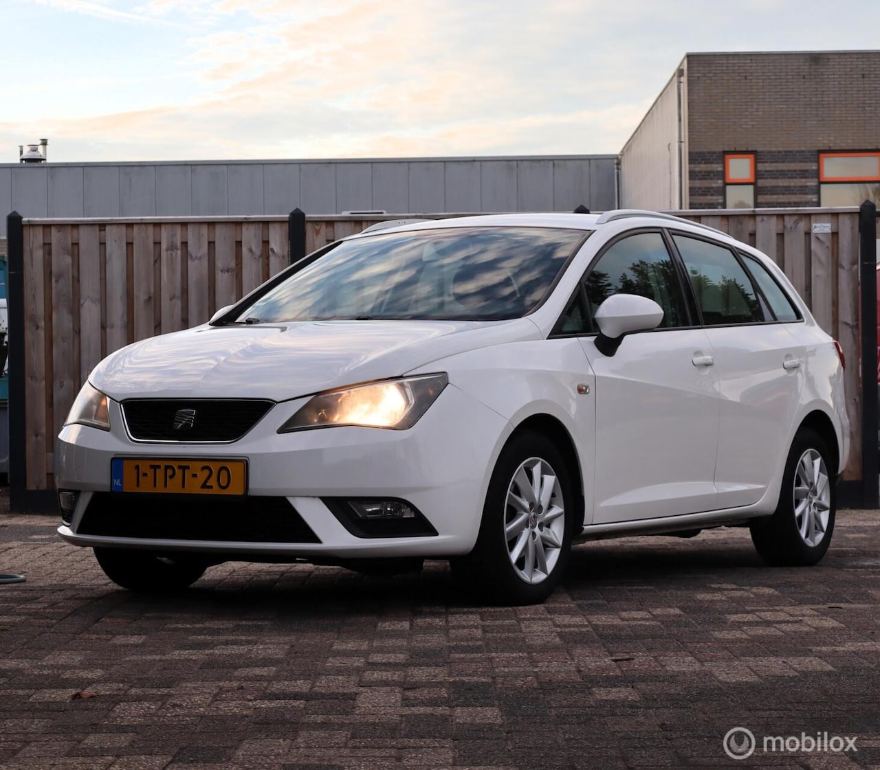 SEAT Ibiza ST - 1.2 TSI Style 1.2 TSI Style - AutoWereld.nl
