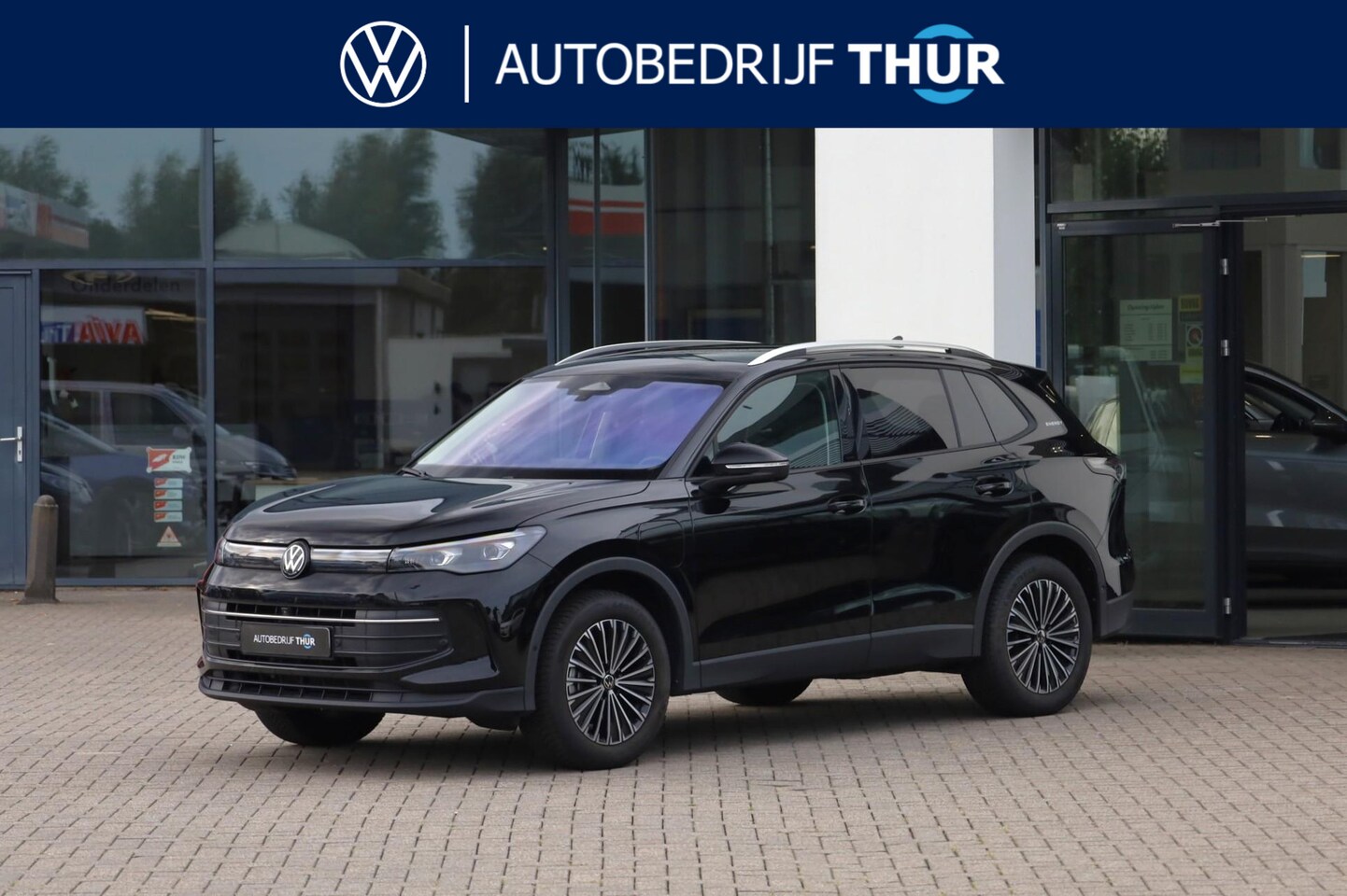 Volkswagen Tiguan - 1.5 eHybrid Life Edition 204PK / 150kW DSG, LED Matrix (IQ.Lights), wegklapbare trekhaak, - AutoWereld.nl