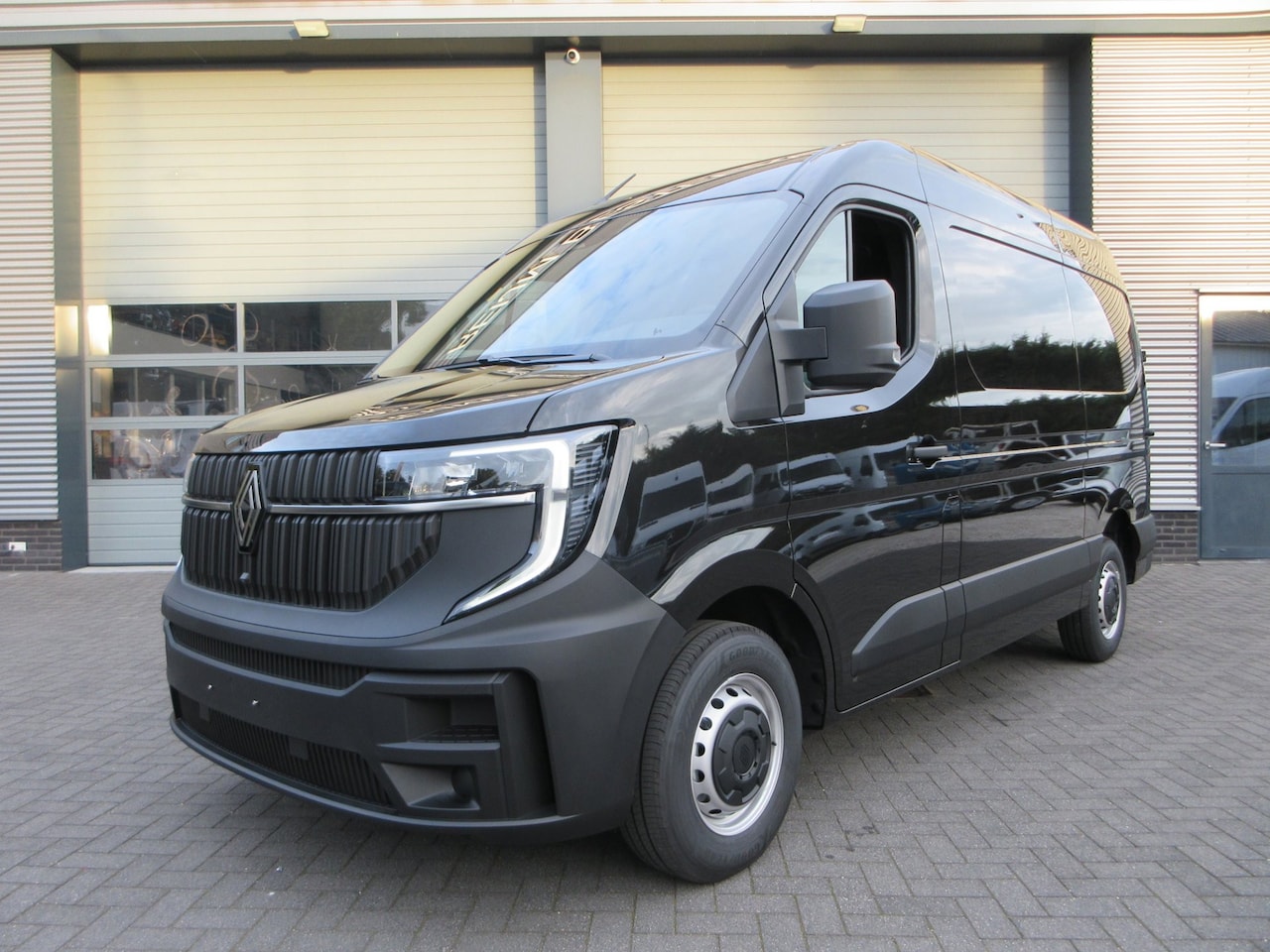 Renault Master E-Tech - T35 L2H2 Advance long range 87 kWh navi ,apple carplay - AutoWereld.nl
