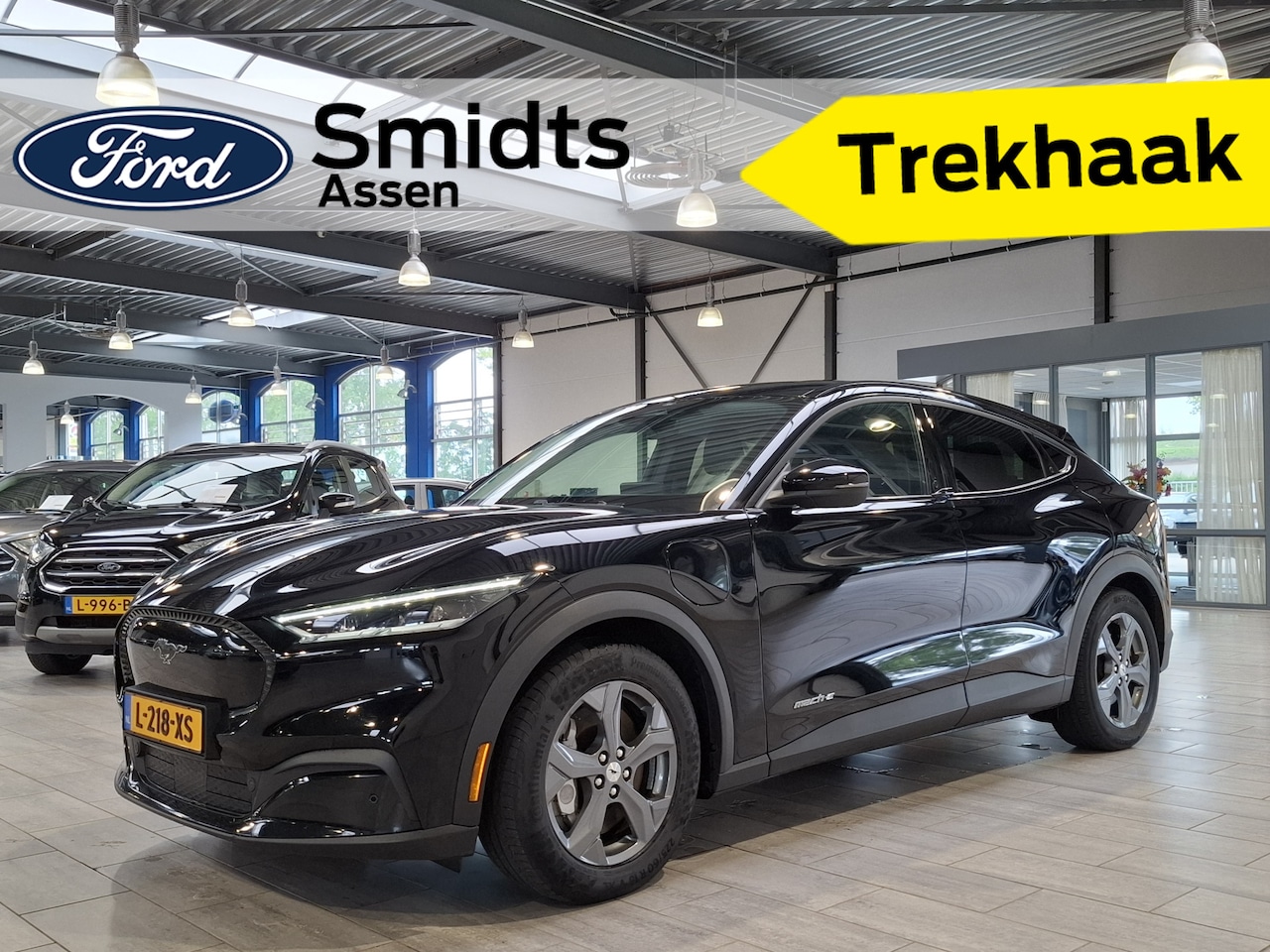 Ford Mustang Mach-E - RWD 75 kWh | Trekhaak | LED | Leder | Adapt. cruise | Camera | SOH 92,8% | Stoelverw. | 10 - AutoWereld.nl