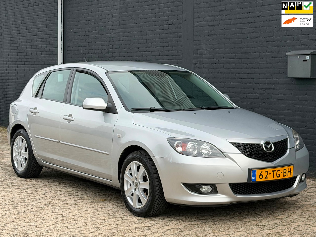 Mazda 3 Sport - 1.6 Touring AIRCO NIEUW APK PDC NAP - AutoWereld.nl