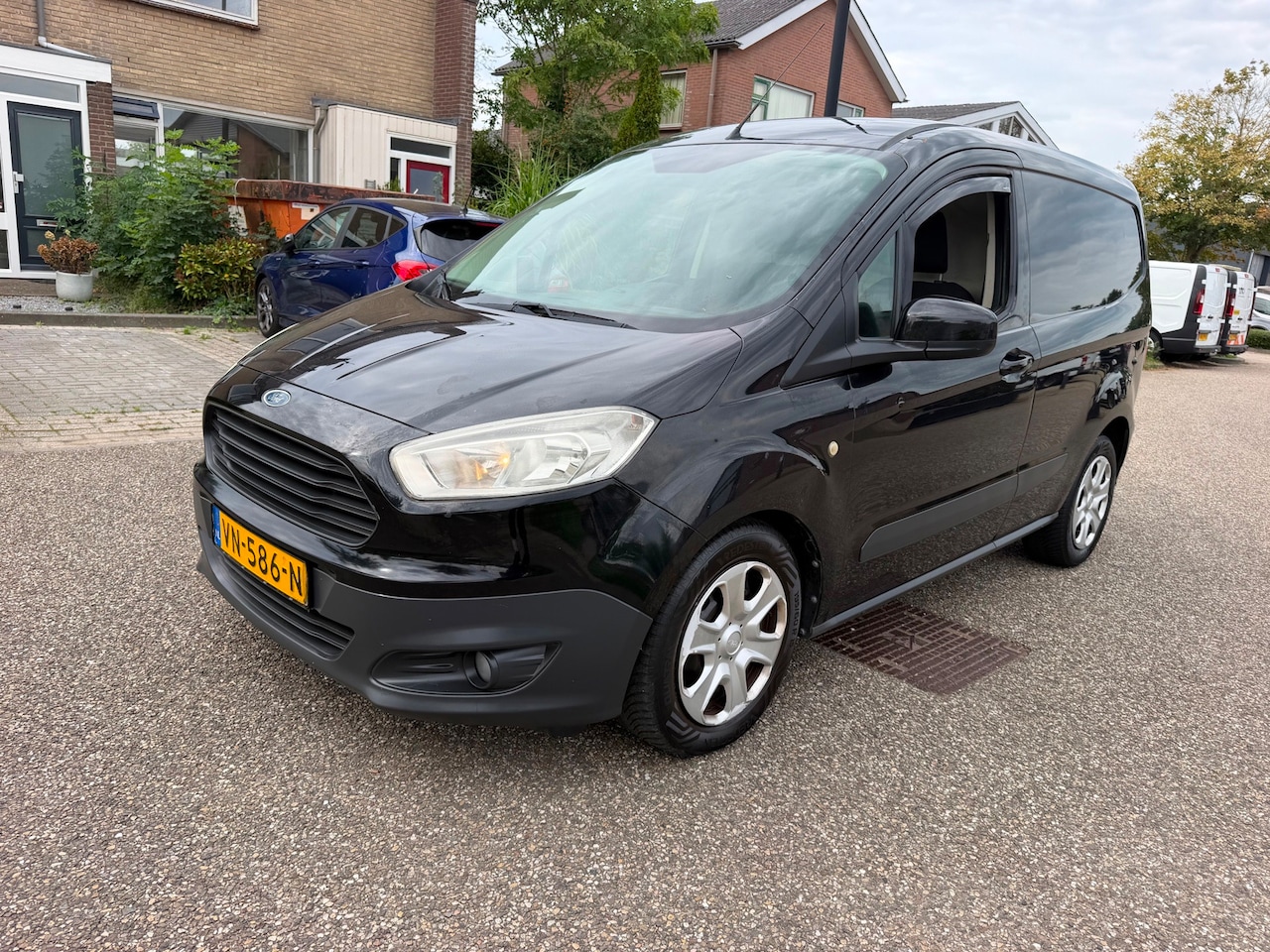 Ford Transit Courier - 1.5 TDCI Trend 1.5 TDCI Trend - AutoWereld.nl