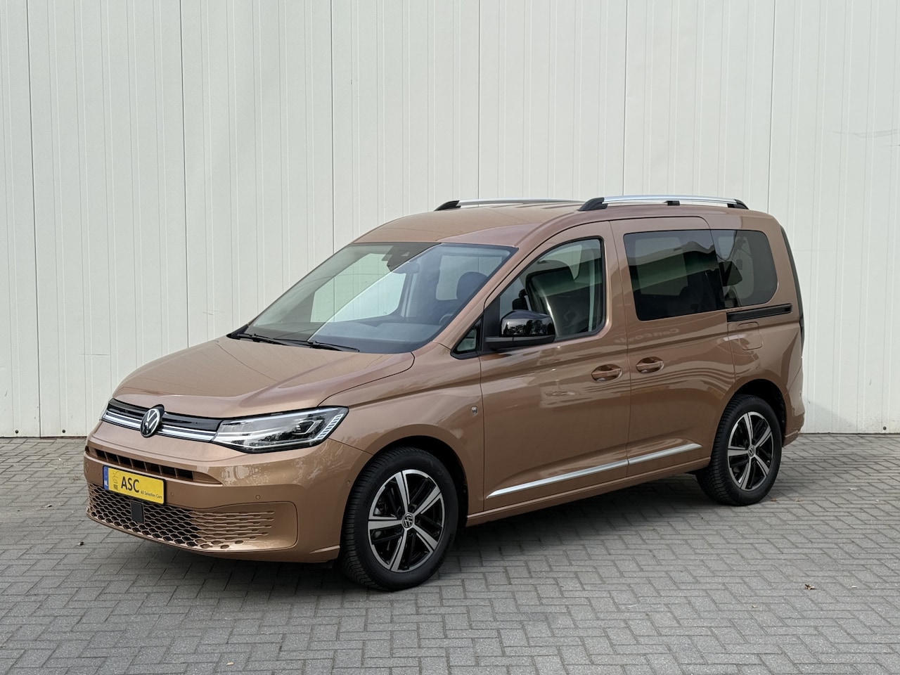Volkswagen Caddy - 1.5 TSI Rolstoelauto - Style Highline - Automaat - Bodemverlaging - Rolstoelvervoer - AutoWereld.nl