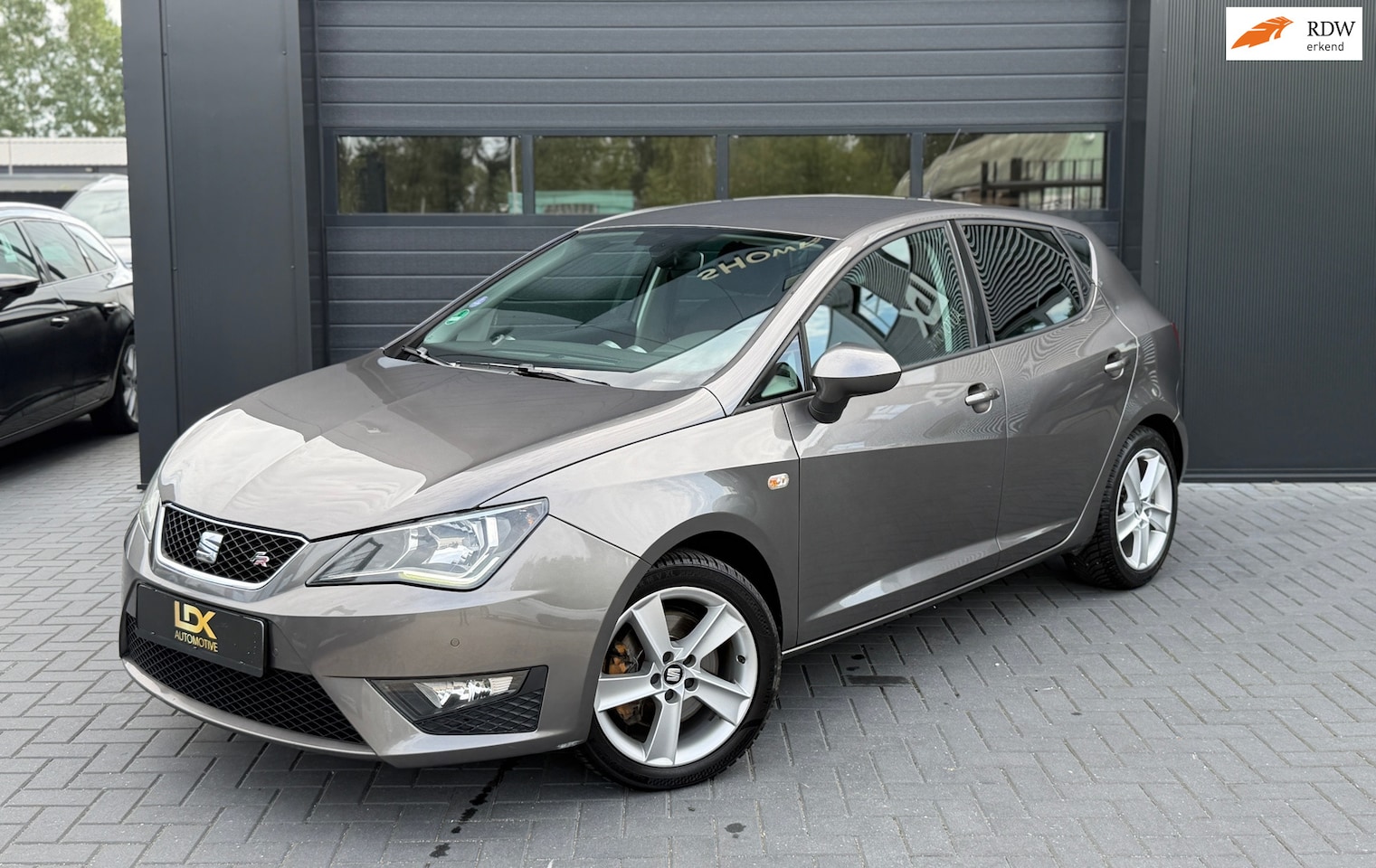 SEAT Ibiza - 1.0 TSI FR Automaat|Cruise|PDC - AutoWereld.nl