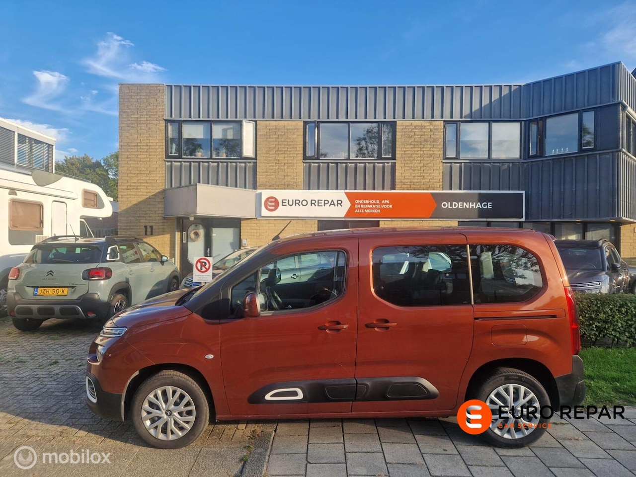 Citroën Berlingo - combi 1.2 PureTech Feel UNIEKE KLEUR - AutoWereld.nl