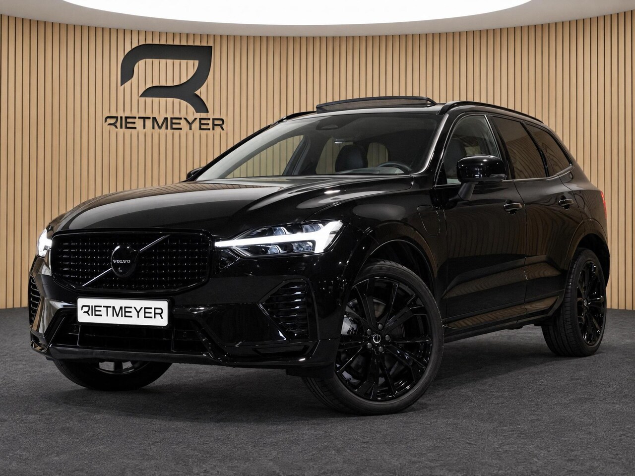 Volvo XC60 - 2.0 T6 Plug-in hybrid AWD Ultra Black Edition |Panorama |Head-Up |Harman/Kardon - AutoWereld.nl