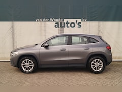 Mercedes-Benz GLA-Klasse - 180d Automaat Business Solution -ECC-NAVI-TREKHAAK