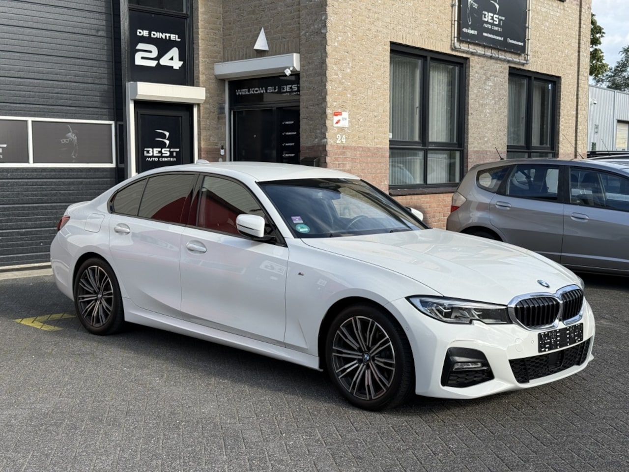 BMW 3-serie - Limousine 320 d M Sport - AutoWereld.nl