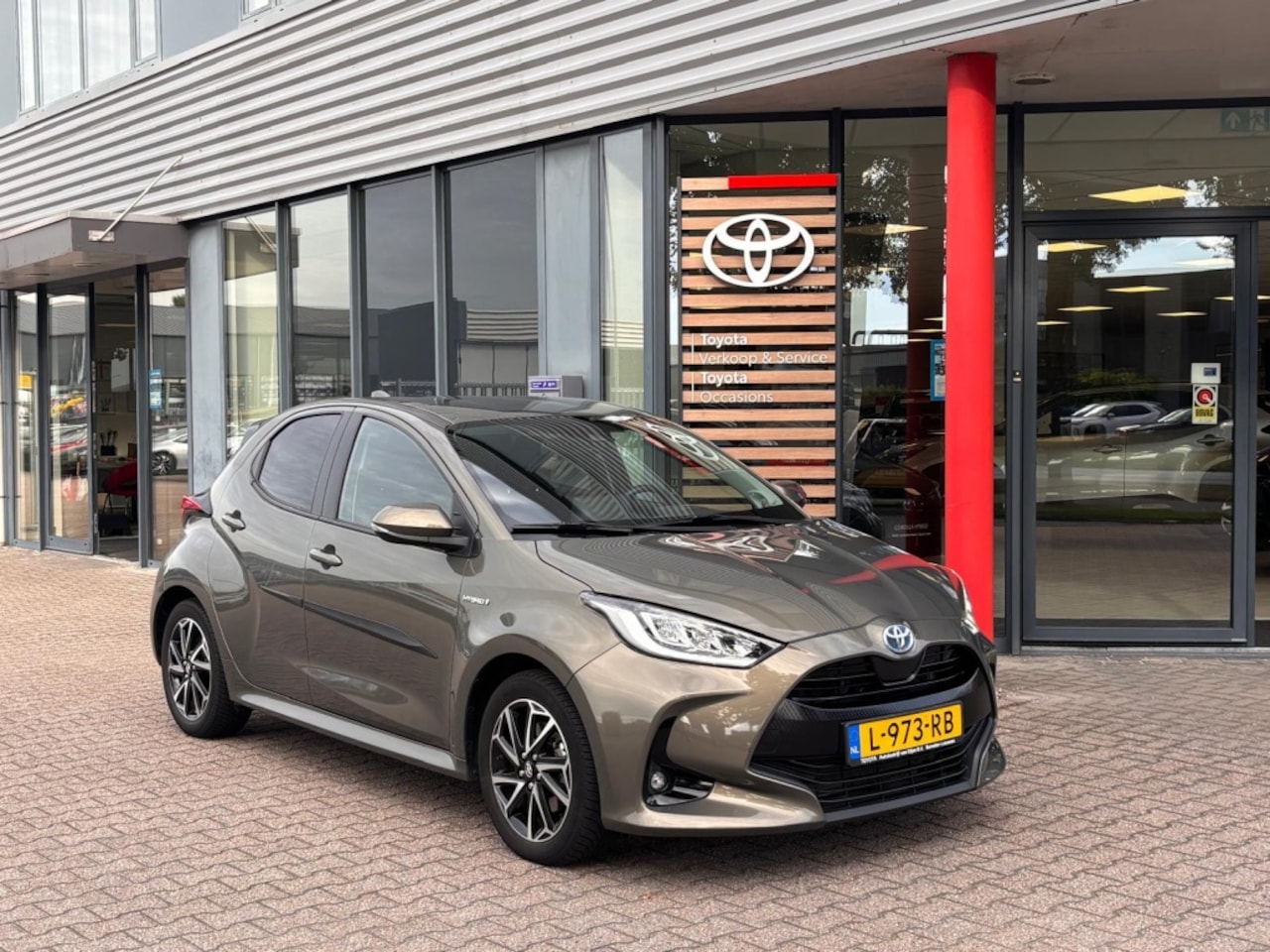 Toyota Yaris - 1.5 Hyb. Style | Automaat | Nav | Clima | Stoel VW | A. camera | JBL - AutoWereld.nl
