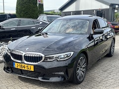 BMW 3-serie - 330i High Executive Zwart 2019 Schuifdak Leer