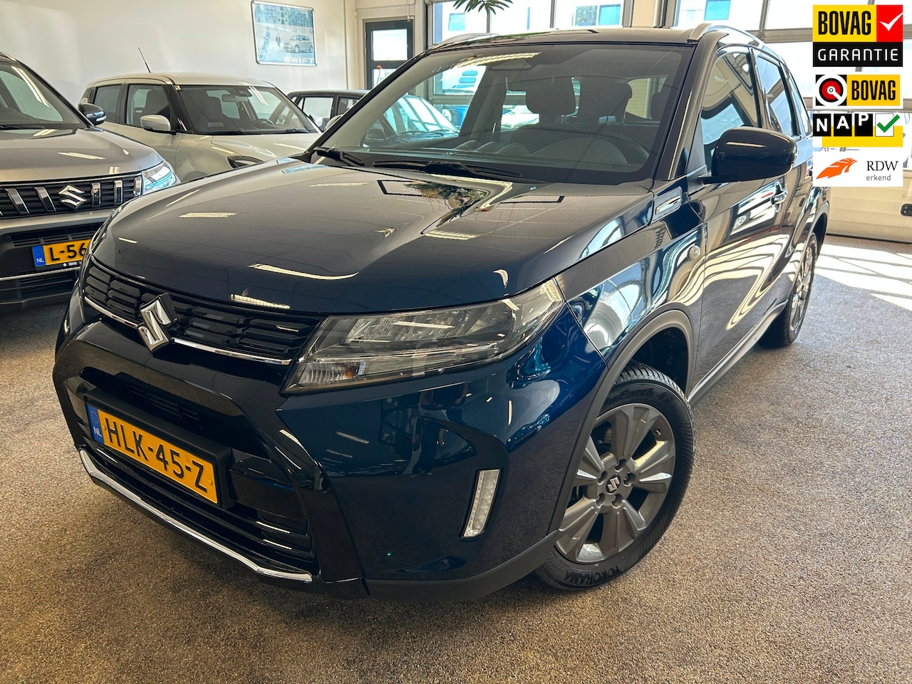 Suzuki Vitara - 1.4 Boosterjet Select Smart Hybrid | Carplay| Trekhaak| All season| 10 jaar garantie! - AutoWereld.nl