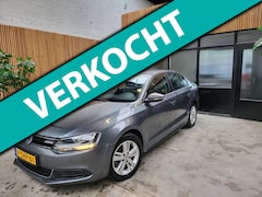 Volkswagen Jetta - 1.4 TSI Hybrid Comfortline