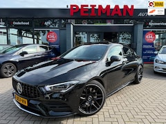 Mercedes-Benz CLA-Klasse - 220 Premium Plus AMG Night Edition | Pano | Sfeerverlichting | Camera | Stoelverwarming |