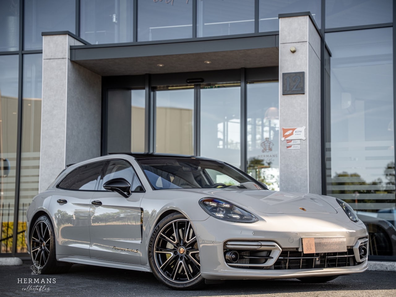 Porsche Panamera Sport Turismo - 4.0 Turbo S E-Hybrid / Carbon / Burmester / InnoDrive / 18-Way / Pano / HUD - AutoWereld.nl
