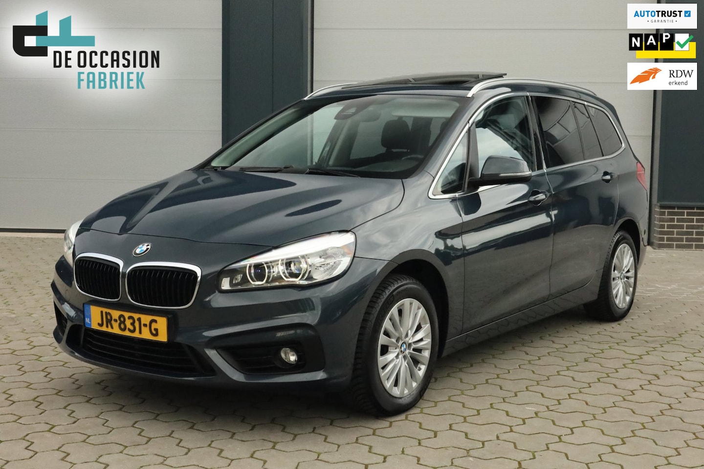 BMW 2-serie Gran Tourer - 218i 7-zitter Trekhaak Pano - AutoWereld.nl