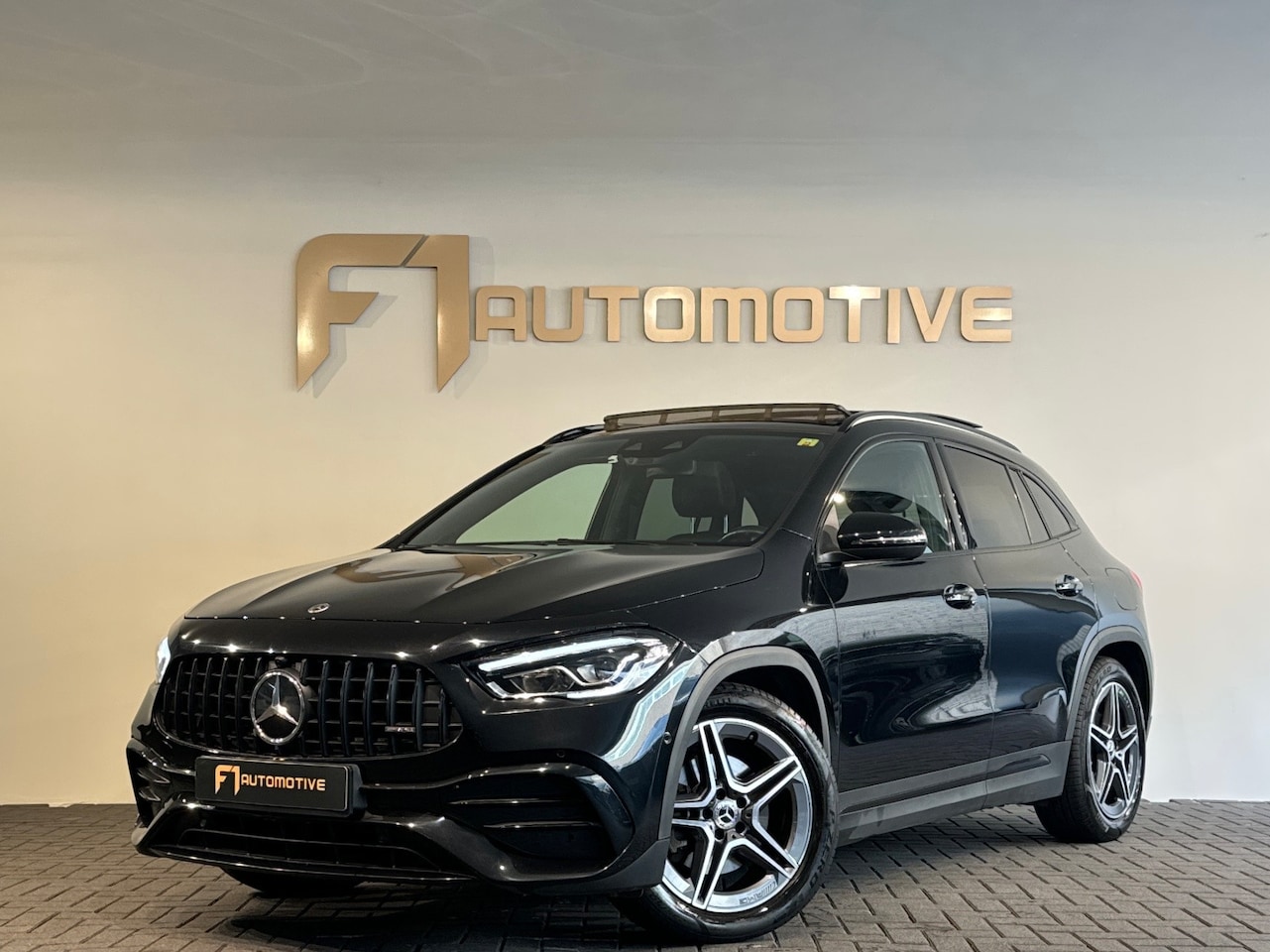 Mercedes-Benz GLA-Klasse - 250 4MATIC AMG Line Pano|ACC|Camera|Dodehoek - AutoWereld.nl