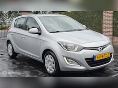 Hyundai i20 - 1.4i i-Vision Automaat NAP+APK Inruil Mogelijk