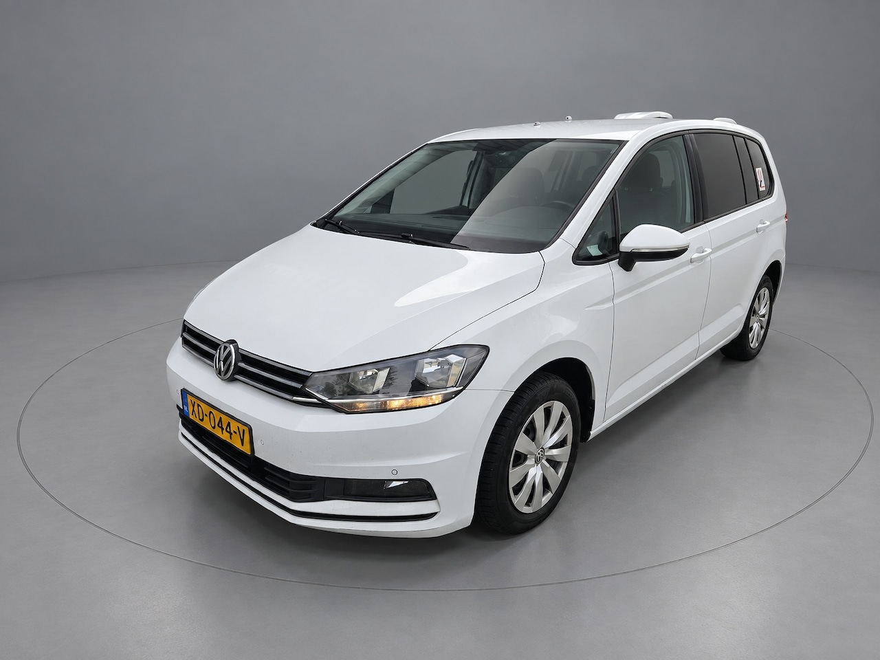 Volkswagen Touran - 2.0 TDI SCR Comfortline export handel ex politie - AutoWereld.nl