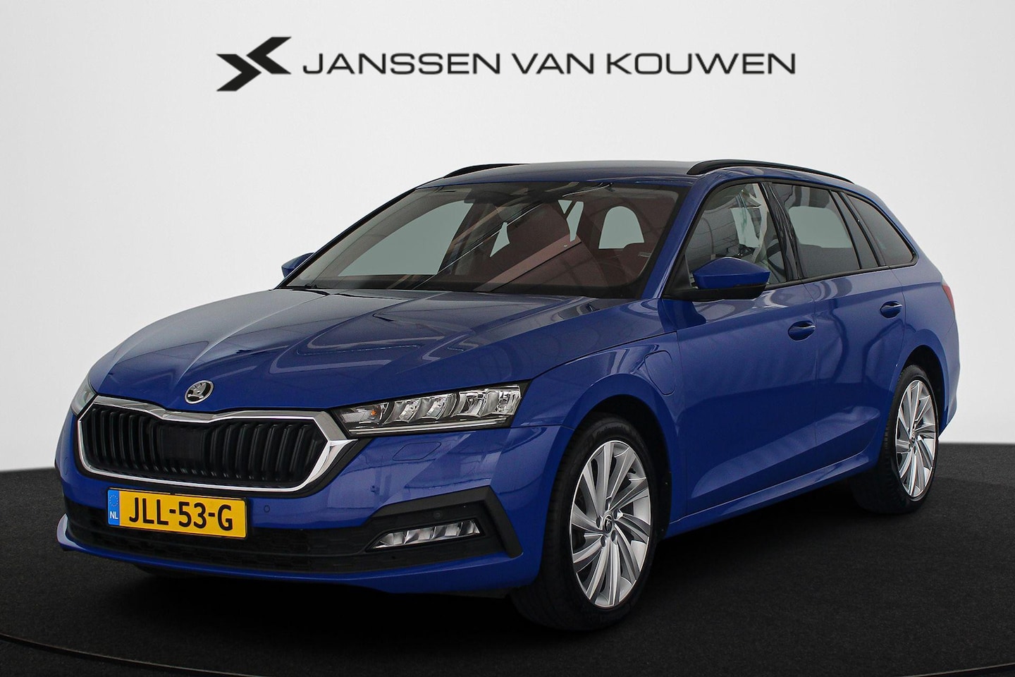 Skoda Octavia Combi - 1.4 TSI iV PHEV Business Edition SOH 92% Stoelverwarming Navi Apple Carplay 18" LMW - AutoWereld.nl