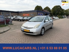 Toyota Prius - 1.5 VVT-i Business Edition TREKHAAK 2X SLEUTEL + BOEKJES