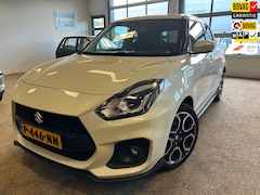 Suzuki Swift - 1.4 Sport Smart Hybrid | Carplay|All Season| 10 jaar garantie